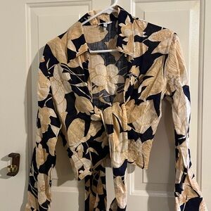 Reiss Top Corrine Floral Top size US 6 like New worn only once